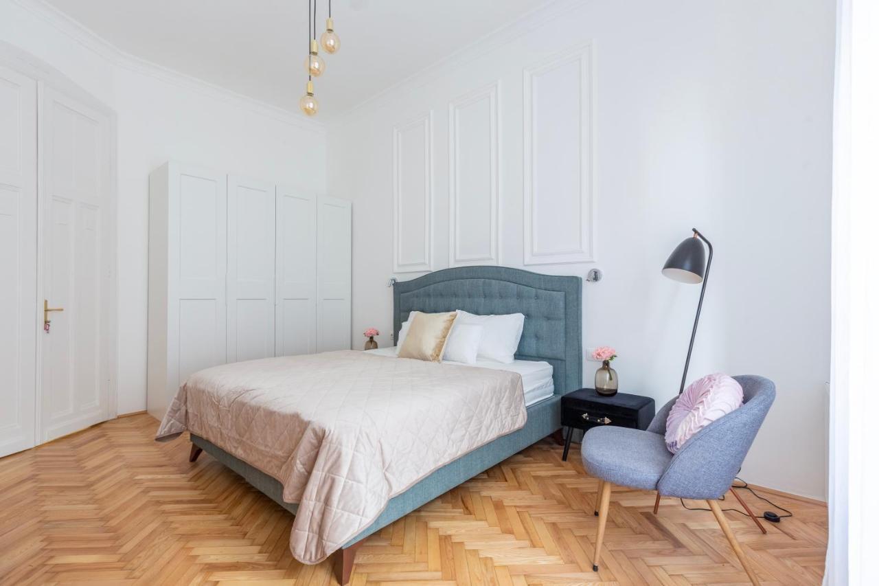 Appartamento Glamorous Modern In The Hearth Of *